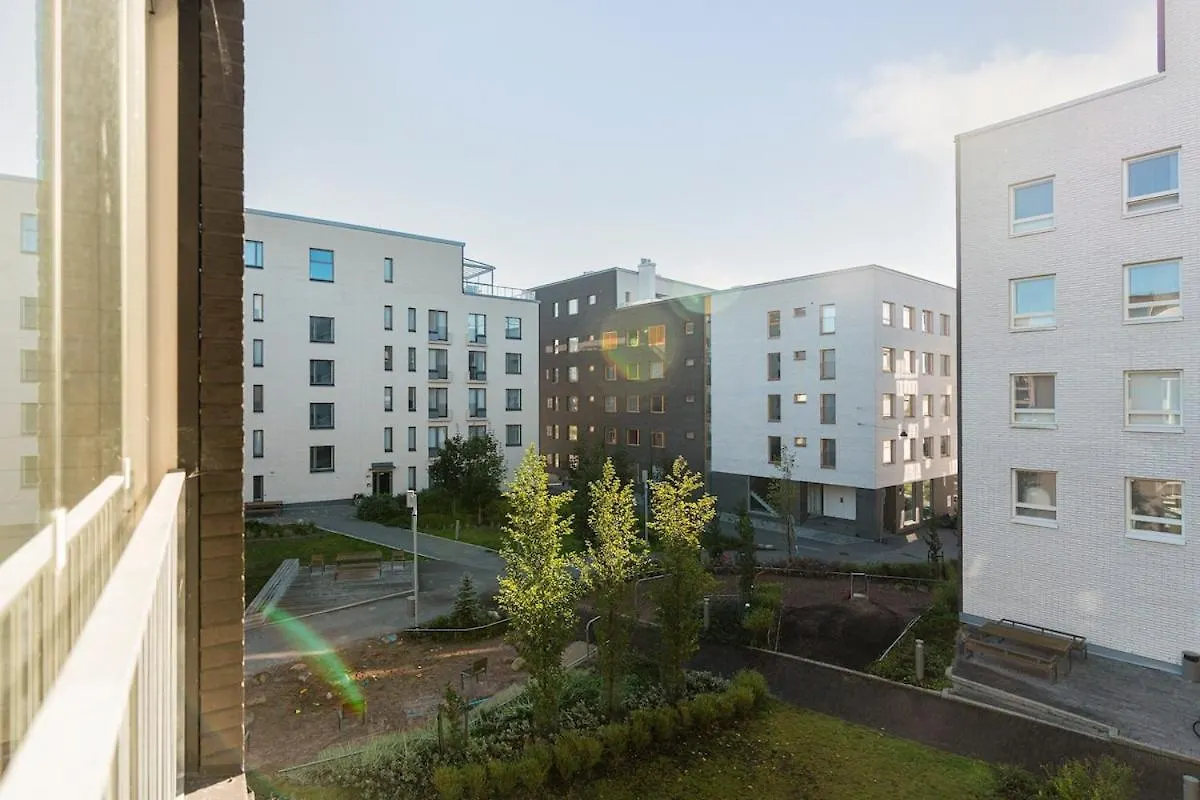 Stylish, 450 M Walk To The Estonian Ferry, Free Parking And Balcony Apartment Helsinki